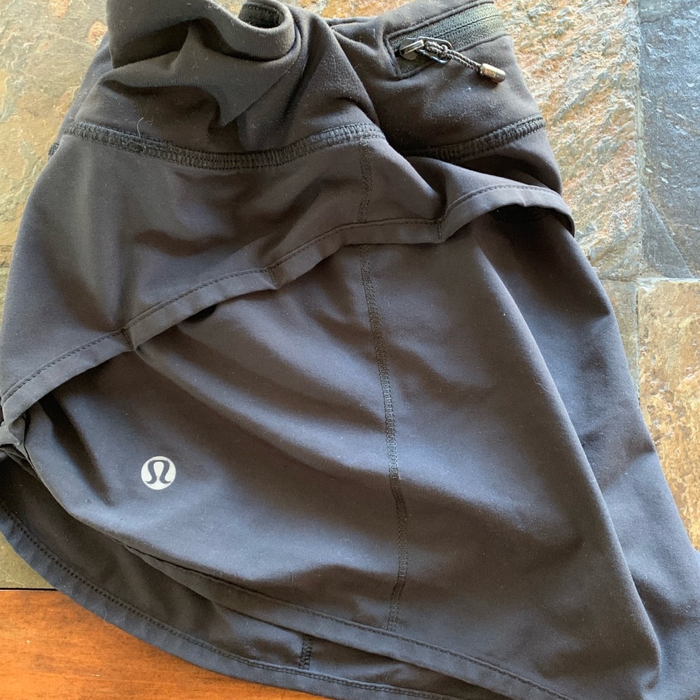 Lululemon Train Times 2” short